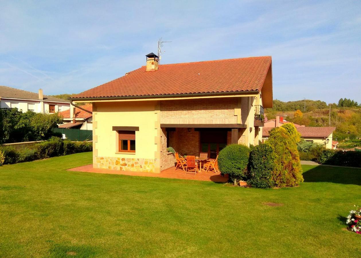 El Chalet Del Golf Urturi Eksteriør bilde